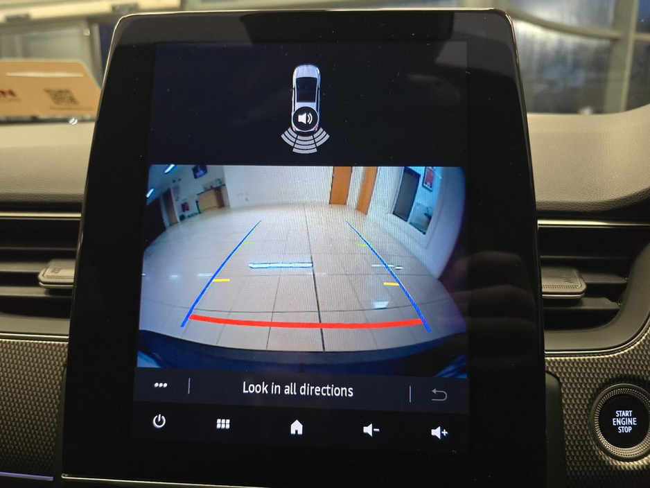 2023 Renault Arkana - image 11