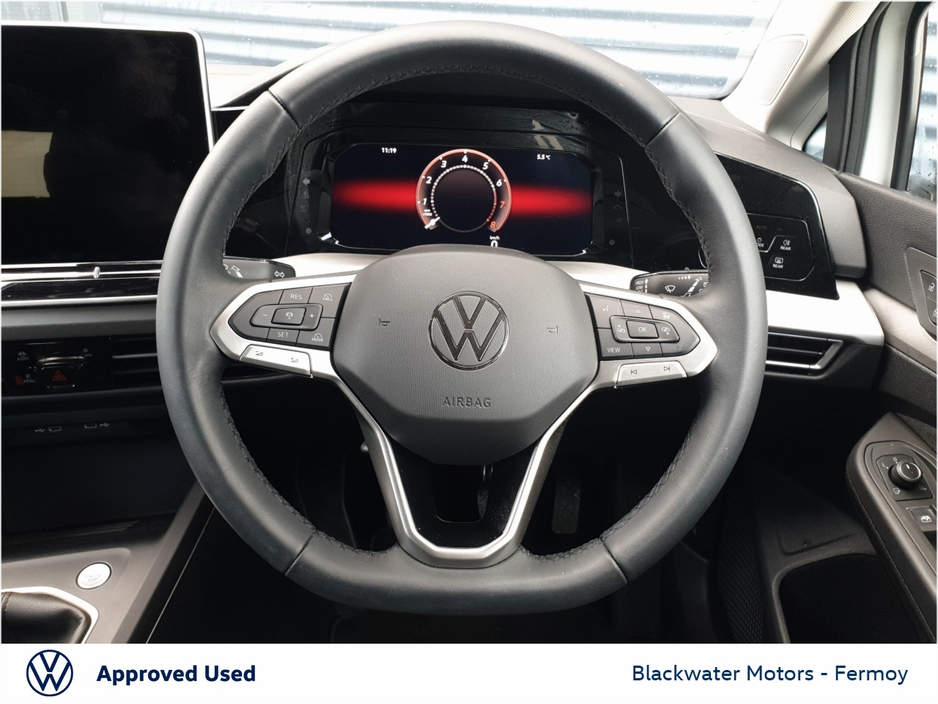 2026 Volkswagen Golf - image 18