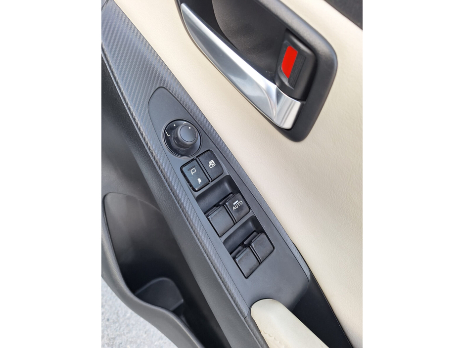 2016 Mazda Demio - image 14