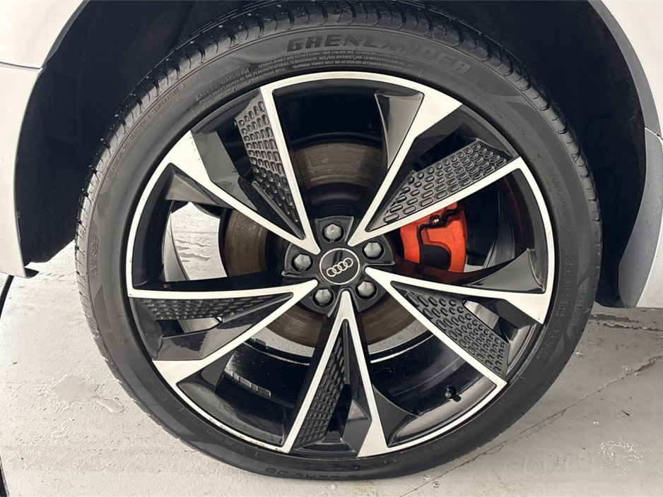 2020 Audi e-tron - image 11