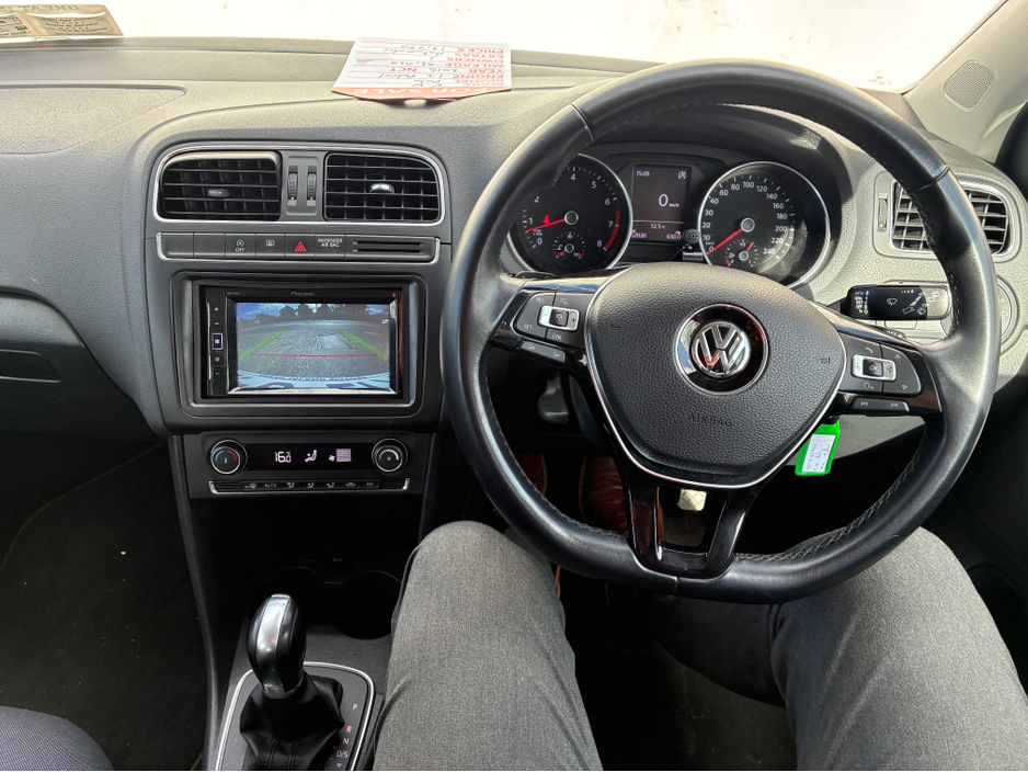 2016 Volkswagen Polo - image 21