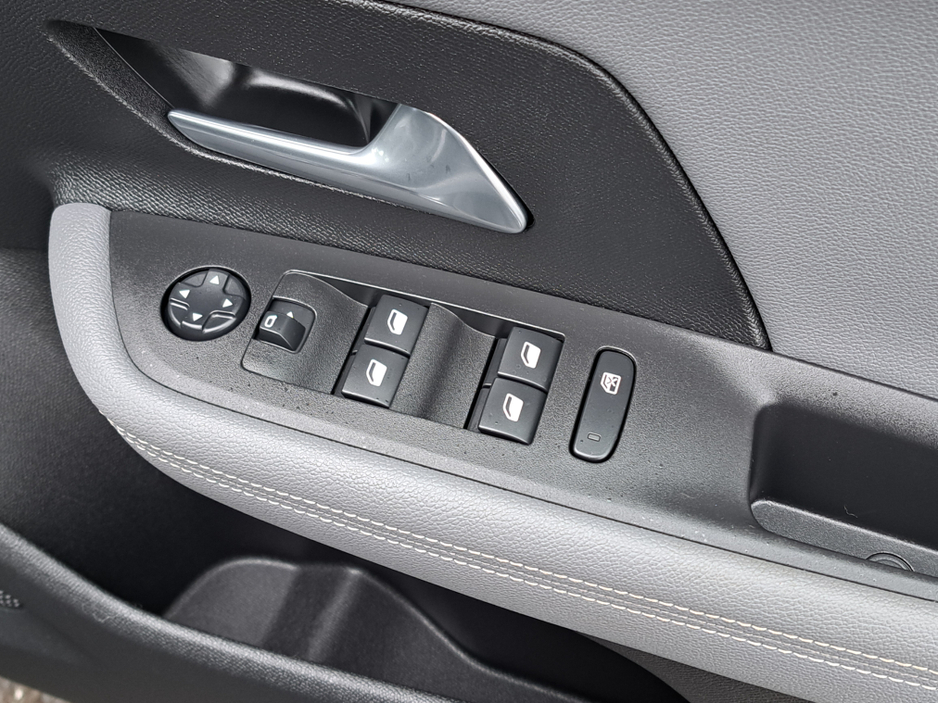 2024 Opel Mokka - image 33