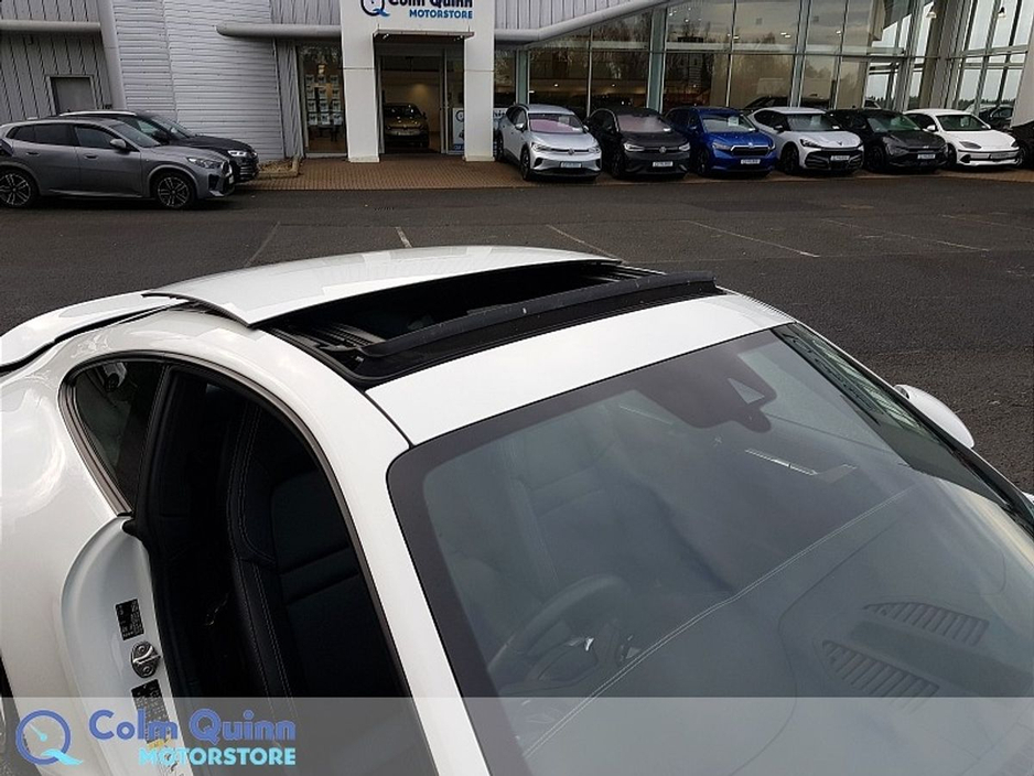 2021 Porsche 911 Carrera €147,995