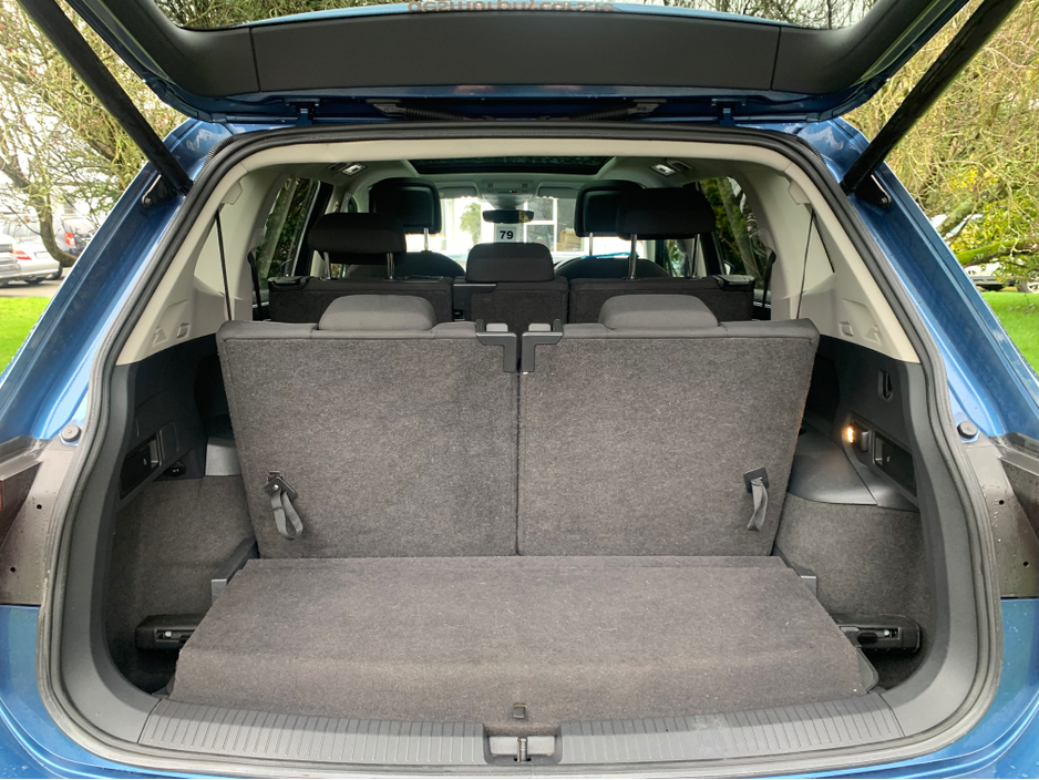 2018 Volkswagen Tiguan - image 15