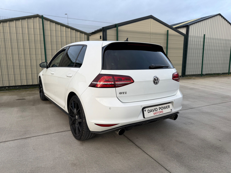 2016 Volkswagen Golf - image 7