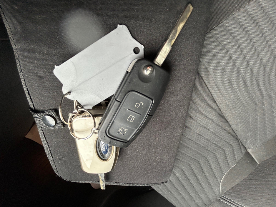 2016 Ford Fiesta - image 12