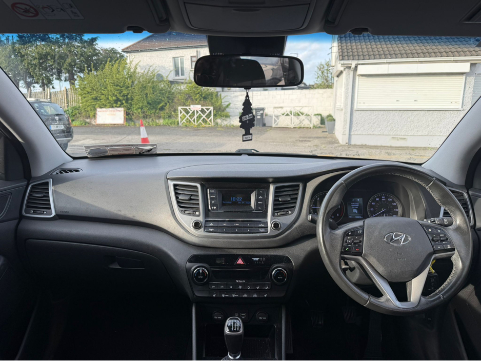 2016 Hyundai Tucson - image 5