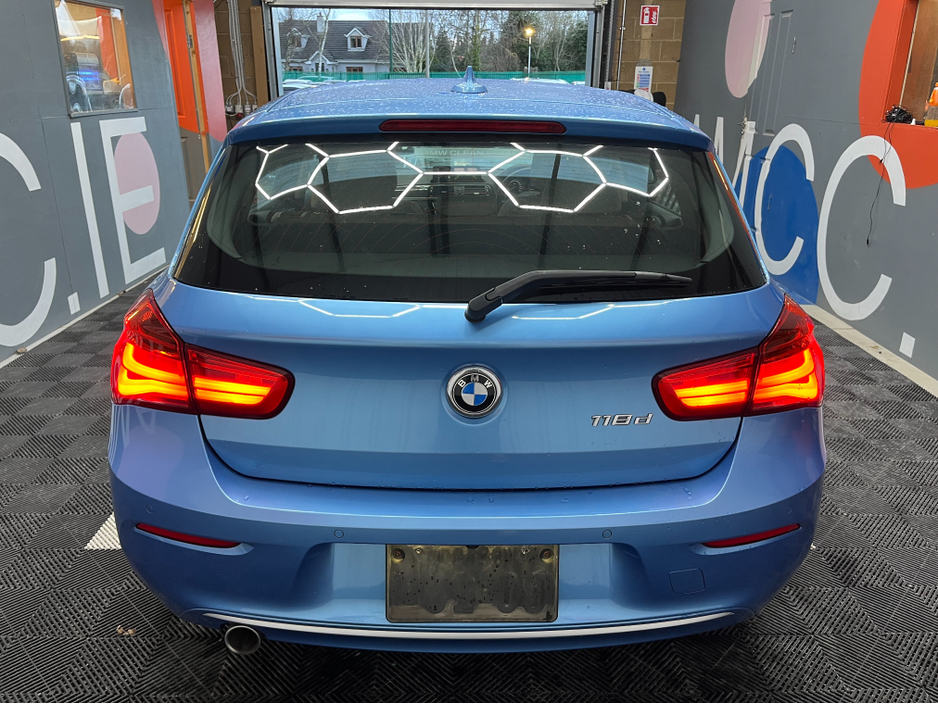 2019 BMW 1 Series €19950 2019 BMW 118D FASHIONISTA 2.0 AUTOMATIC / CRUISE CONTROL / REVERSE CAMERA / ELECTRIC MEMORY & HEATED SEATS €19,950