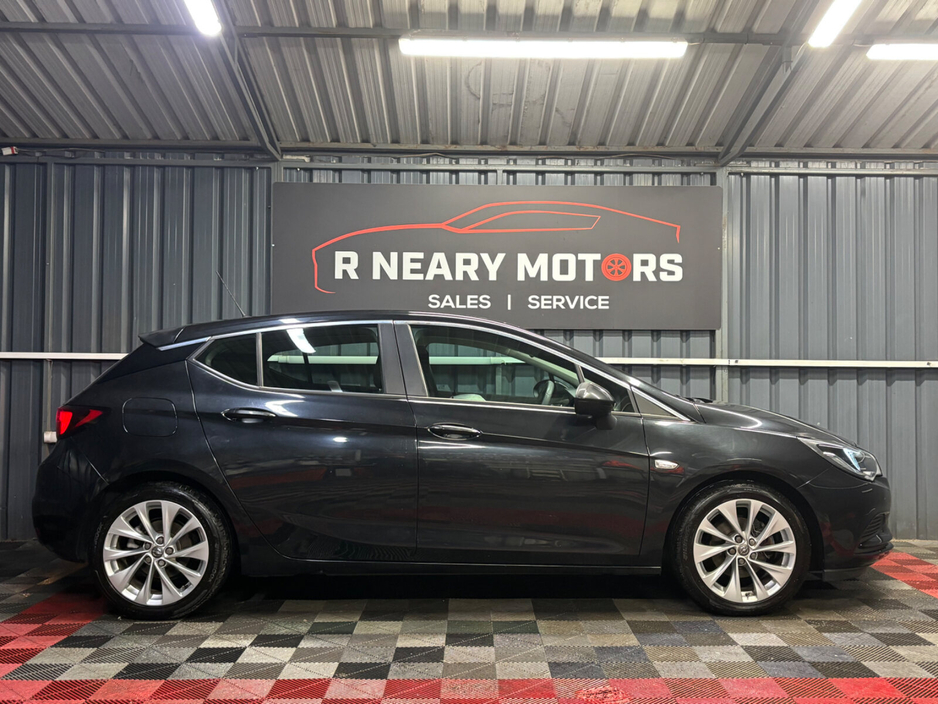 2017 Opel Astra - image 4