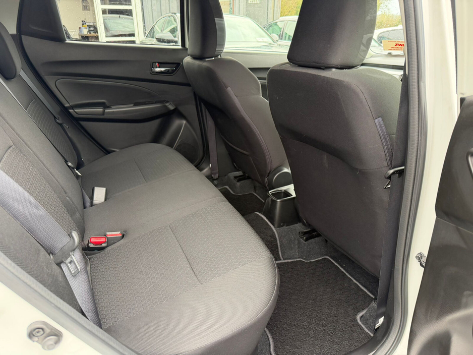 2019 Suzuki Swift - image 15