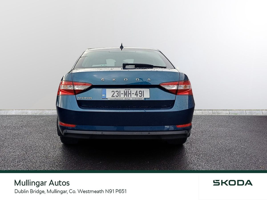 2023 Skoda Superb - image 13