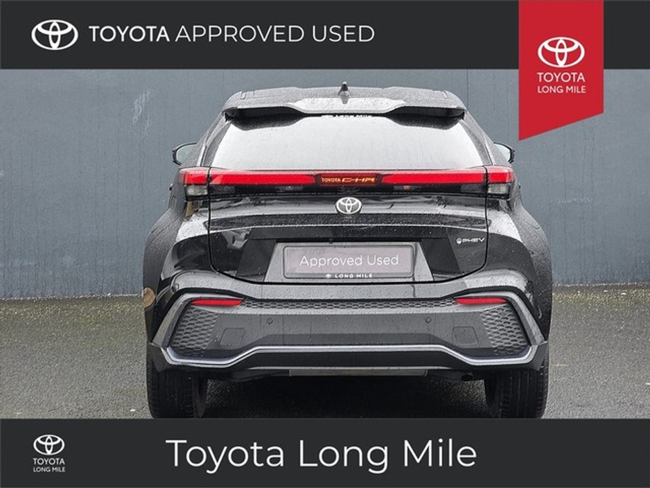 2025 Toyota C-HR - image 4