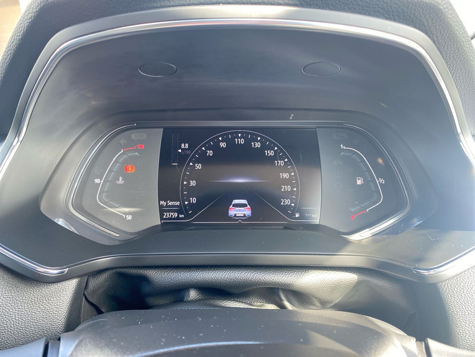 2020 Renault Captur - image 10