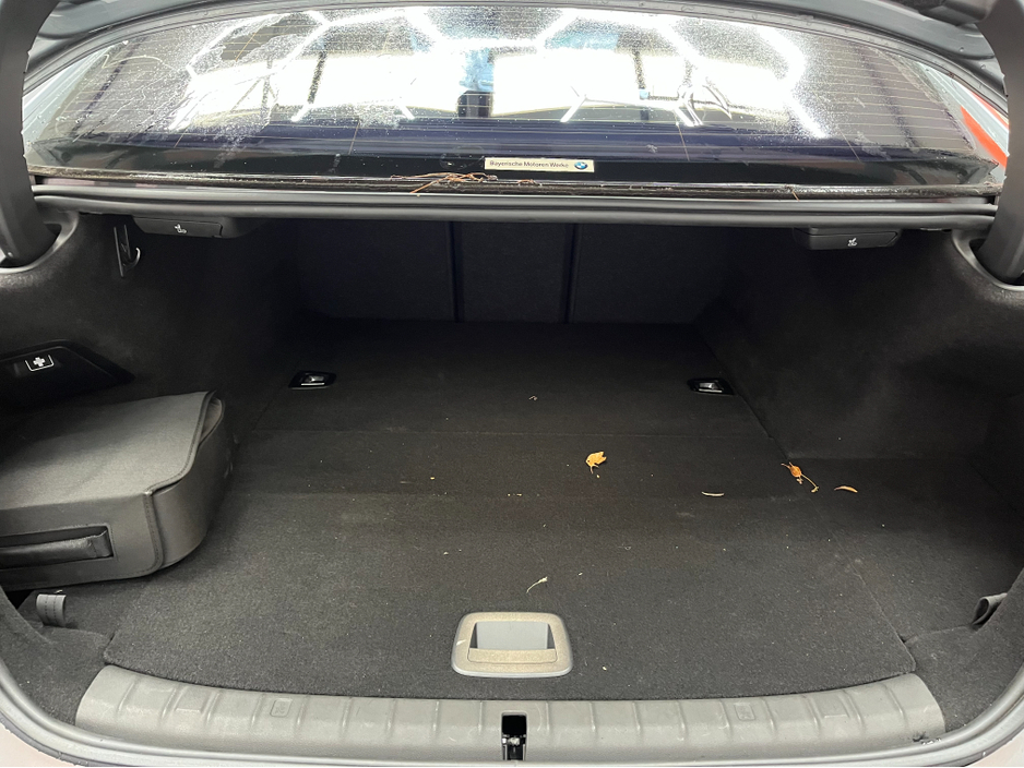 2018 BMW 5 Series €23950! 2018 BMW 530E IPERFORMANCE LUXURY 2.0 AUTOMATIC / CRUISE CONTROL / REVERSE CAMERA / ELECTRIC MEMORY & HEATED SEATS / HEATED REAR SEATS / AMBIENT LIGHTS €23,950