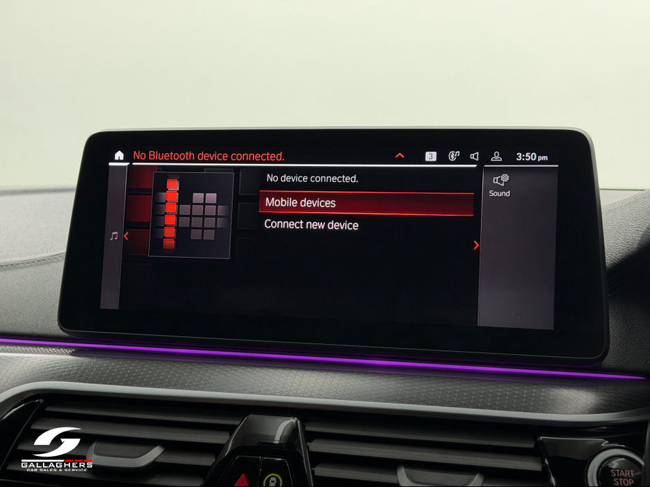 2022 BMW 5 Series - image 33