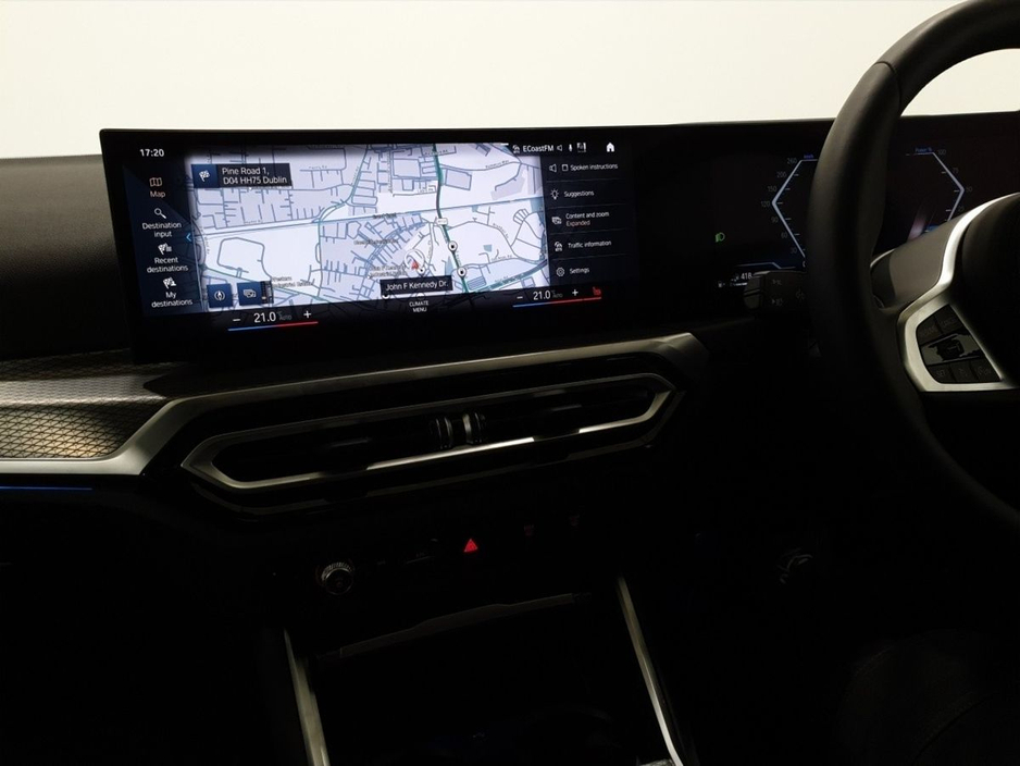 2023 BMW 3 Series - image 8