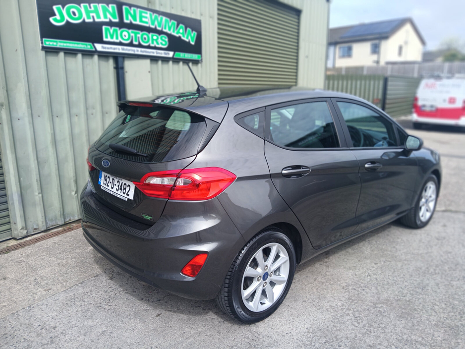 2019 Ford Fiesta - image 8