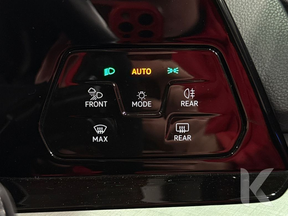 2021 Volkswagen Golf E-TSI - HYBRID - ALLOY WHEELS - MULTI FUNCTION STEERING WHEEL - CRUISE CONTROL - REVERSE CAMERA - €23,950