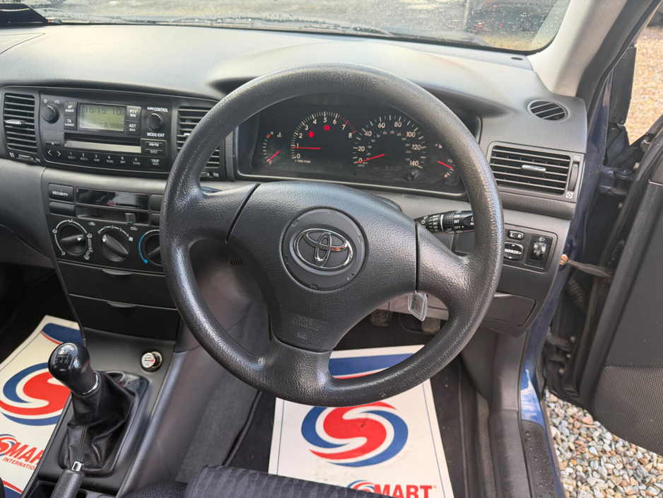 2004 Toyota Corolla - image 11