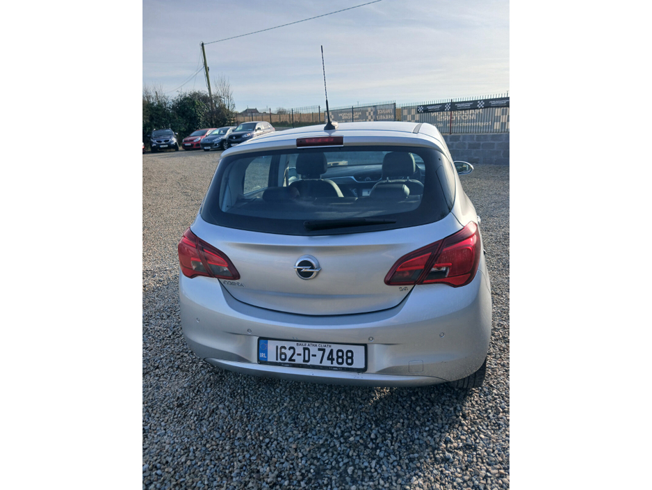 2016 Opel Corsa - image 13