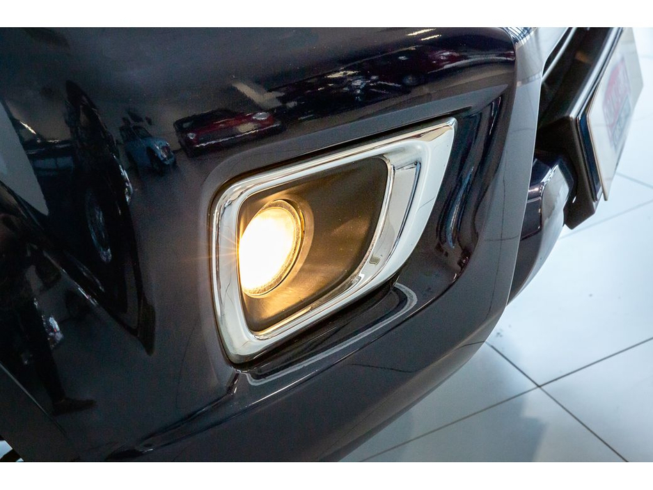 2021 Nissan Navara - image 15