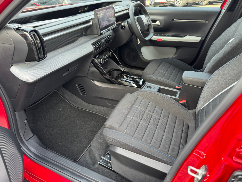2025 Citroen C3 - image 15