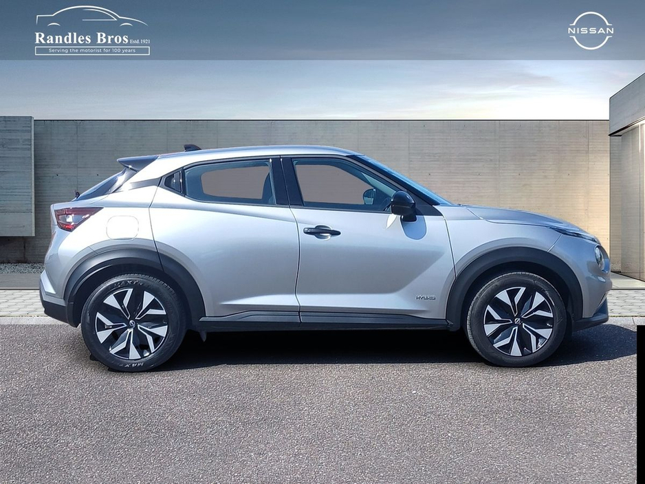 2025 Nissan Juke - image 5