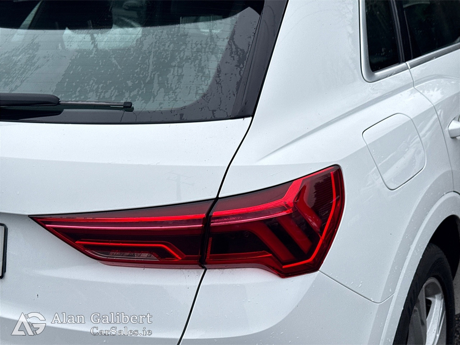 2020 Audi Q3 35 2.0 TDI S-LINE Diesel €36,995