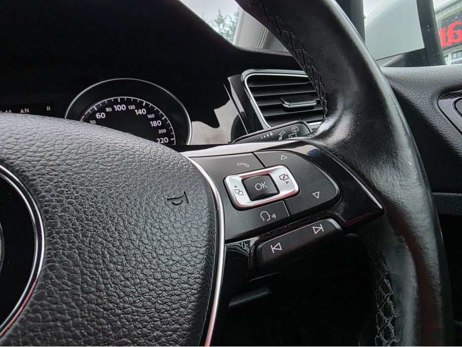 2015 Volkswagen Golf 1.4 HIGHLINE EDITION ALCANTARA SEATS REVERSING CAMERA - SIMI DEALER - LOW ROAD TAX BAND €14,750