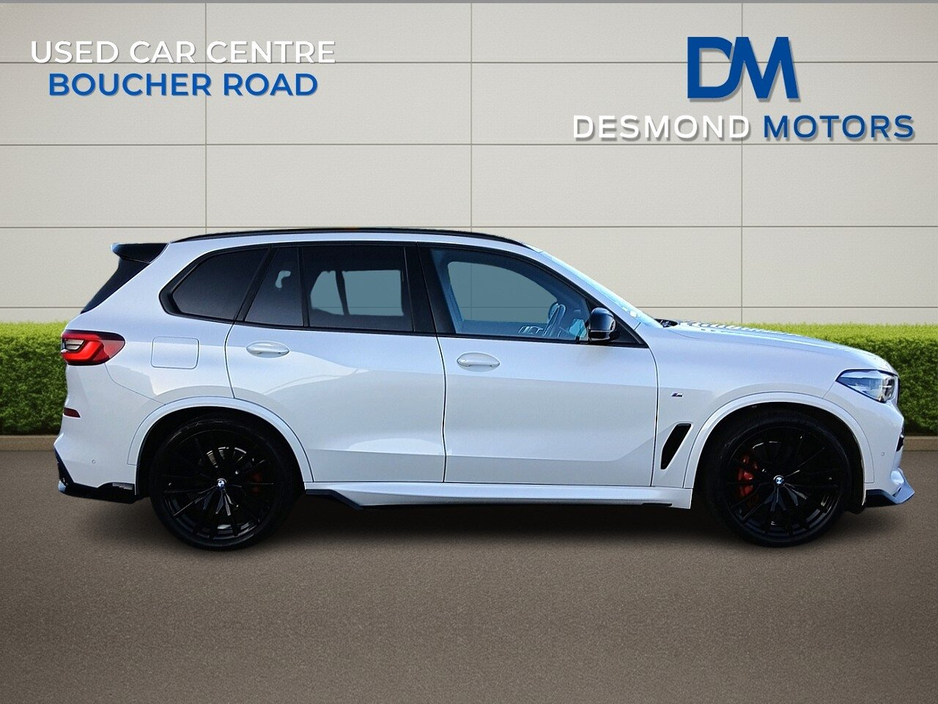 2022 BMW X5 - image 2