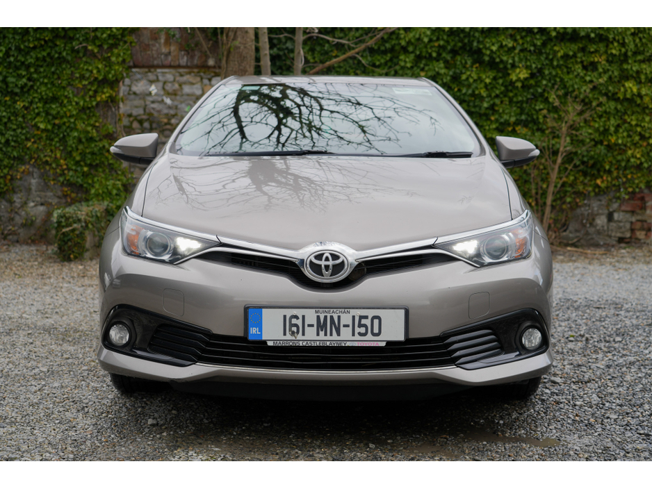 2016 Toyota Auris - image 17