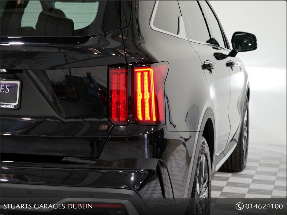 2024 Kia Sorento - image 12
