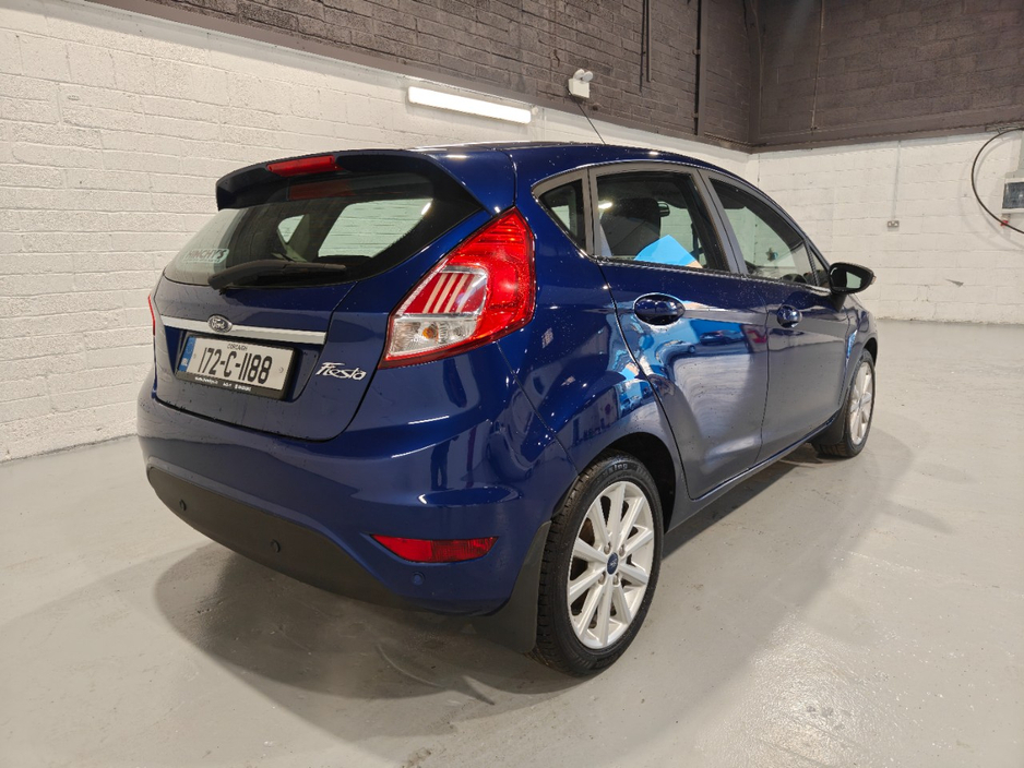 2017 Ford Fiesta - image 5