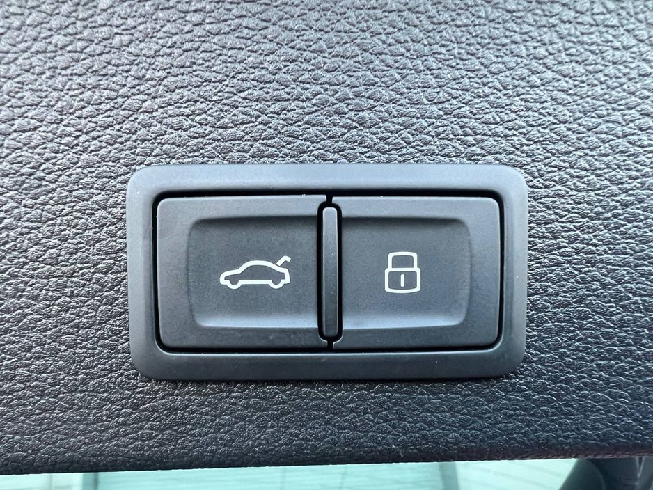 2019 Audi Q2 SPORT S-LINE PACK 1.0 TFSI // FULL SERVICE HISTORY // NEW 20" S-LINE ALLOYS // AUDI DRIVE SELECT €22,900