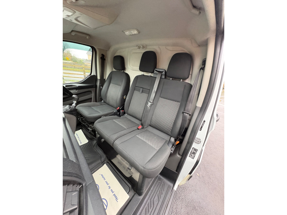 2021 Ford Transit - image 13