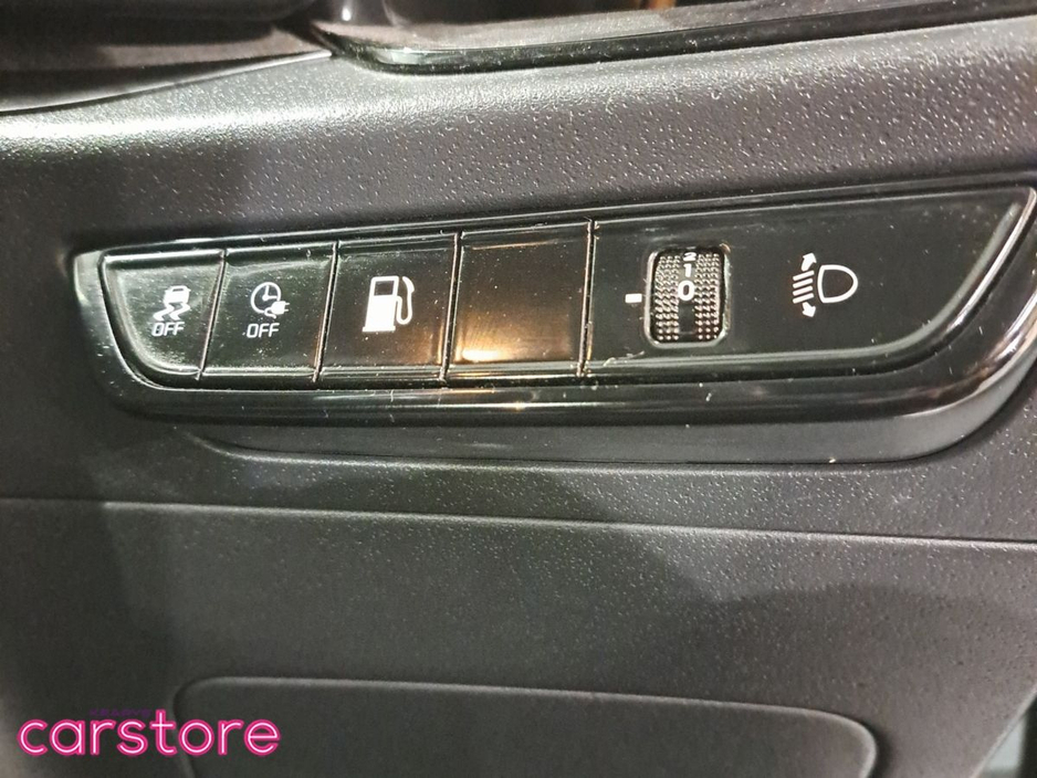 2023 Kia Niro - image 18