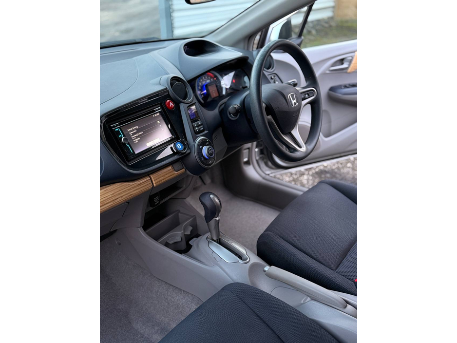 2009 Honda Insight - image 33