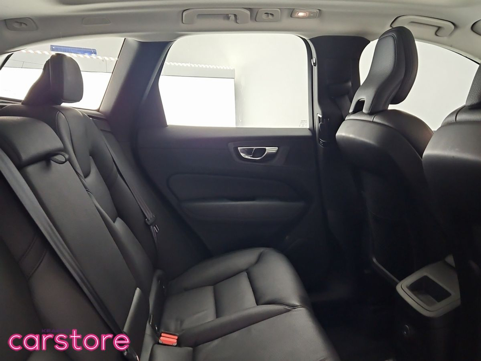 2022 Volvo XC60 Xc60 Core T6 Recharge Awd Auto Core Recharge T6 350 253+145 Twin Engine 18.8 kWh PHEV Start/Stop