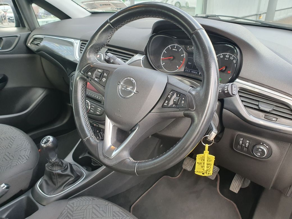 2018 Opel Corsa - image 10