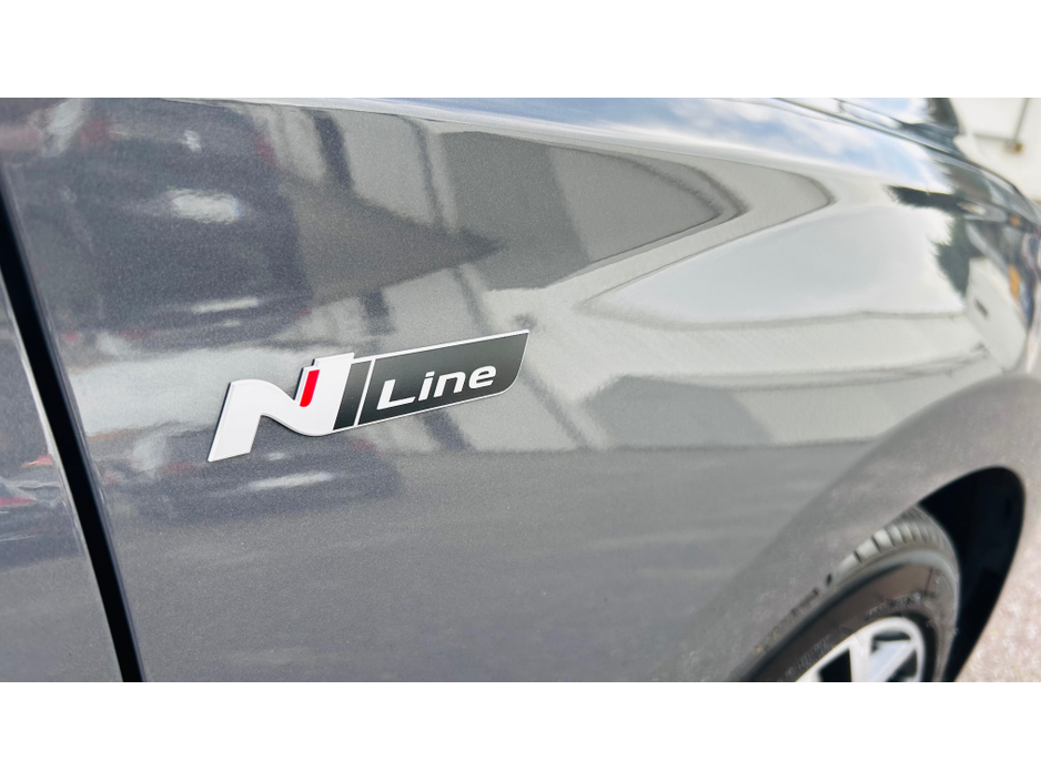 2025 Hyundai i30 - image 19