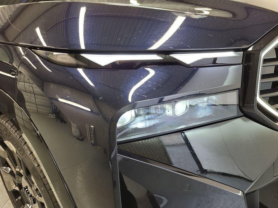 2025 BMW XM - image 20