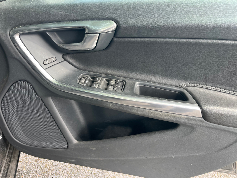 2017 Volvo S60 D2 SE 4DR €13,950