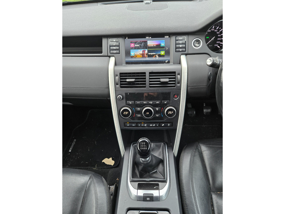 2015 Land Rover Discovery 3.0 TDV6 HSE Auto €17,000