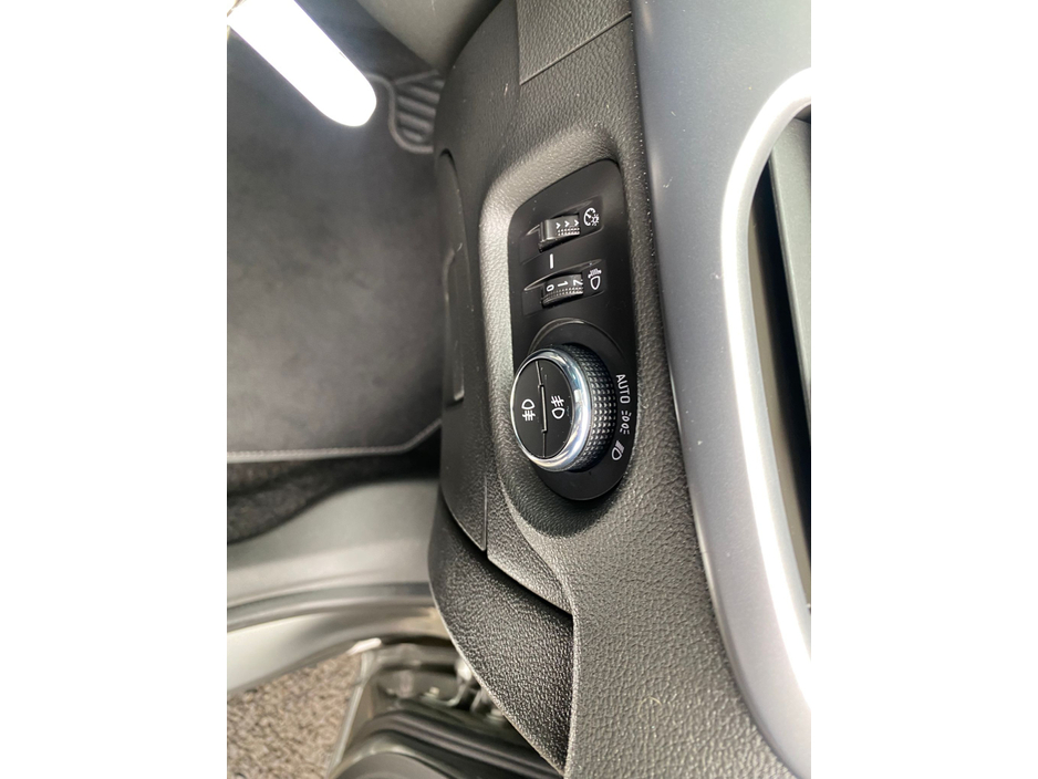 2019 Opel Astra - image 16