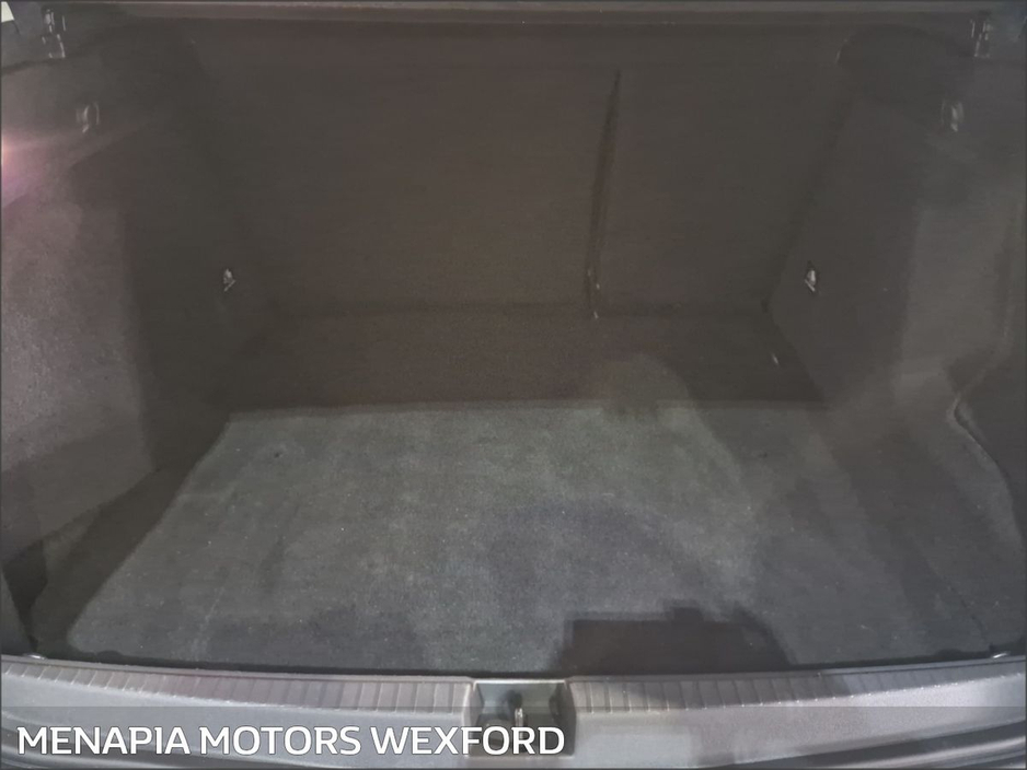 2020 Dacia Duster - image 13