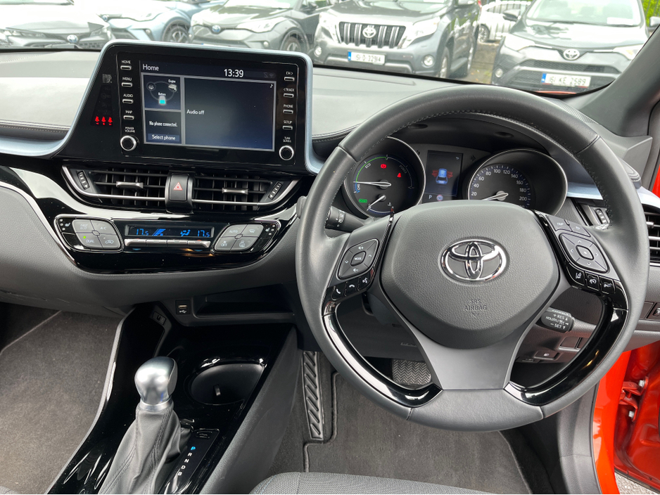 2021 Toyota C-HR 1.8 HYBRID SPORT BI- 4DR AUTO €25,888