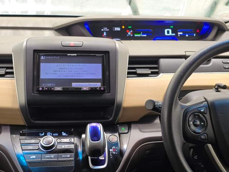 2018 Honda Freed - image 16