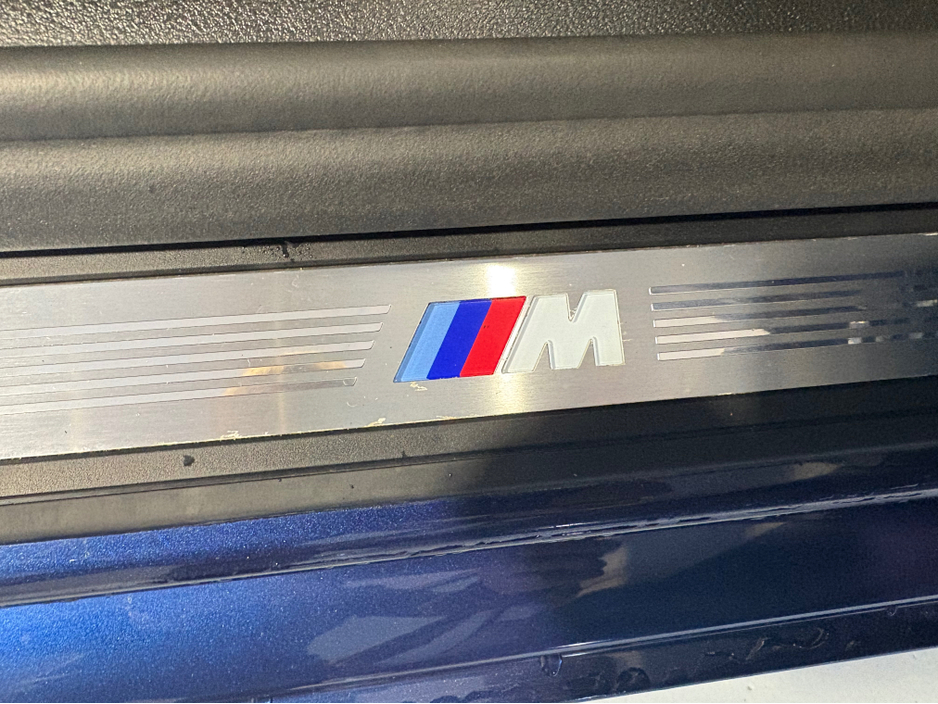 2018 BMW 5 Series - image 14