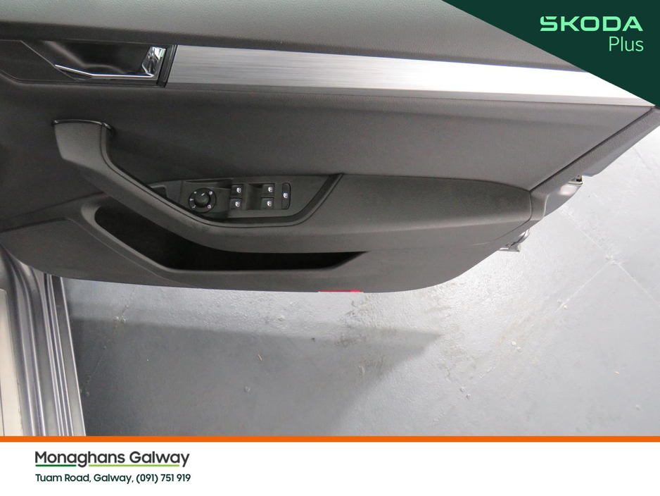 2023 Skoda Superb AMBITION 2.0 TDI 150HP DSG 5DR €32,950