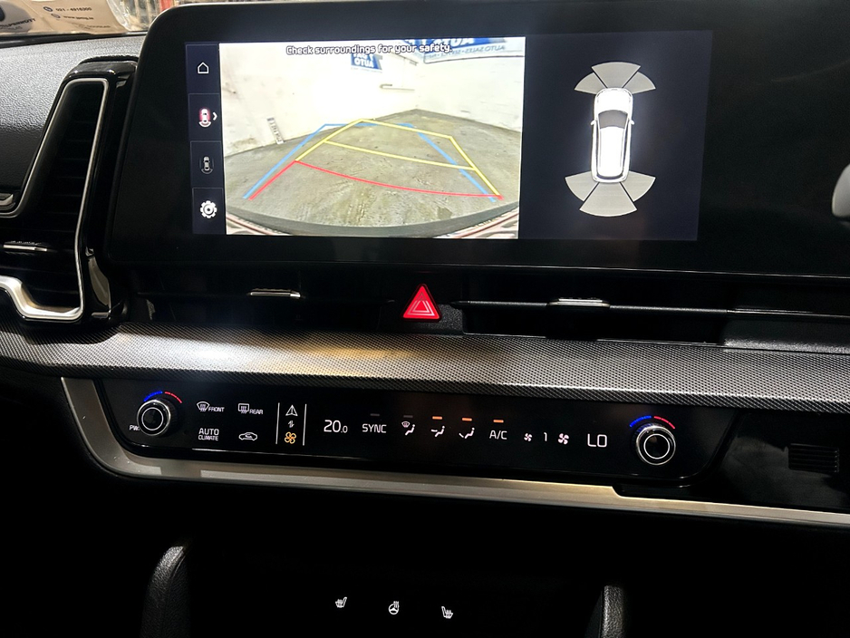 2022 Kia Sportage - image 11